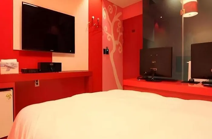 Hotel Crossing 2*